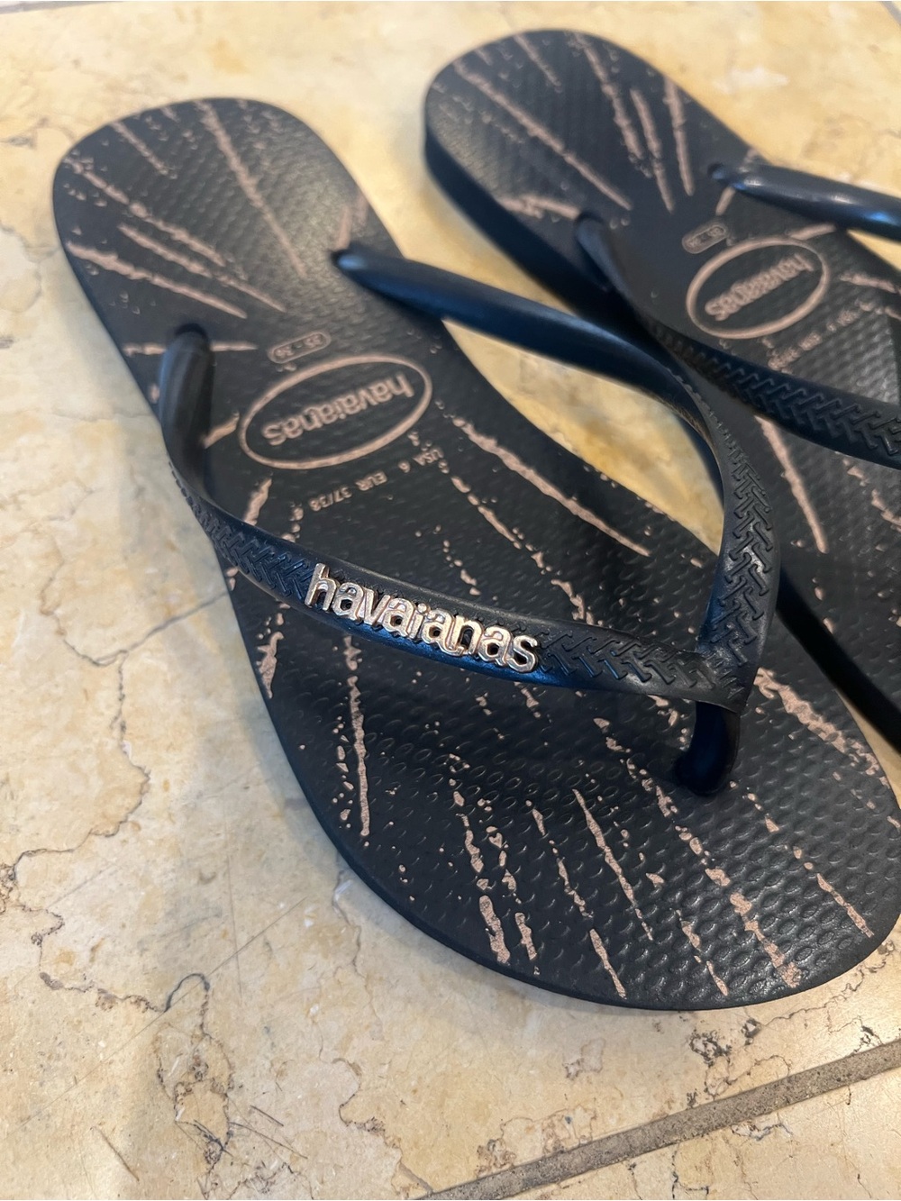 Havaianas Black Flip Flops with Light Brown Print - Picture 2 of 4